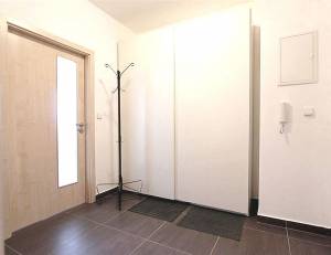 Pronajmu novostavbu 1+1 U Leskavy, Starý Lískovec, Brno. CP bytu: 37. m2